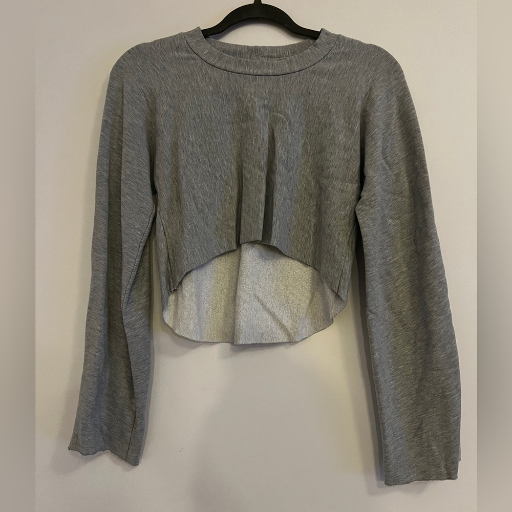 ARE YOU AM I cropped fleece sweatshirt with extra long sleeves XS